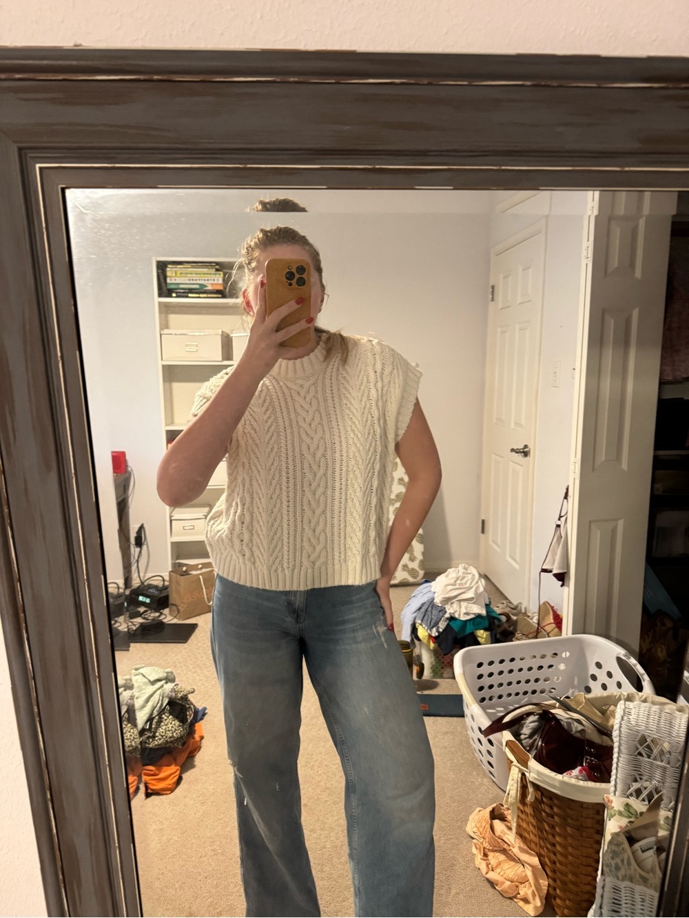 H&M Ivory Cable-Knit Sleeveless Sweater Vest